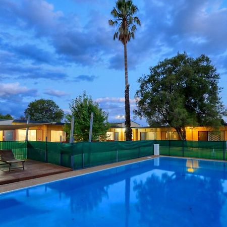 Cootamundra Gardens Motel Kültér fotó