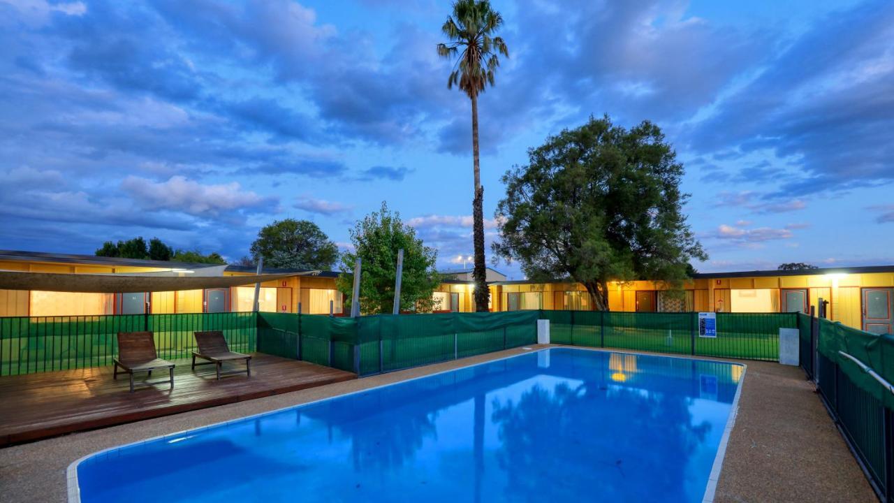 Cootamundra Gardens Motel Kültér fotó