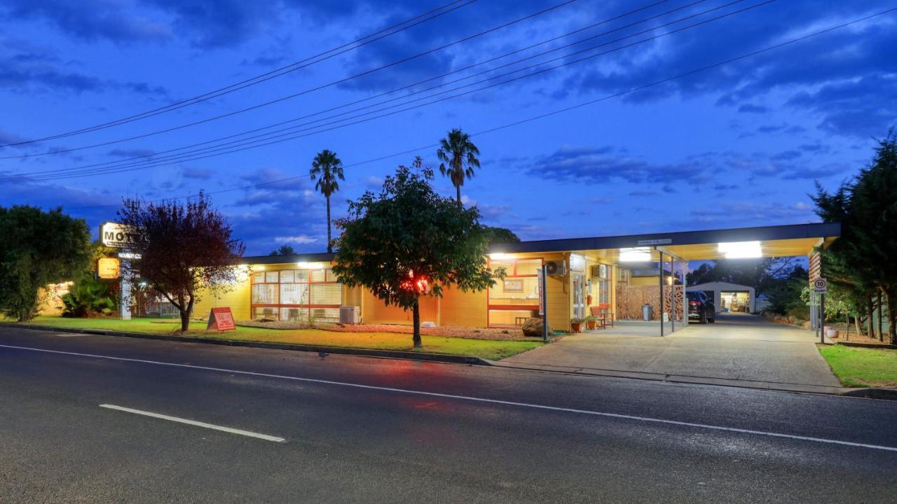 Cootamundra Gardens Motel Kültér fotó