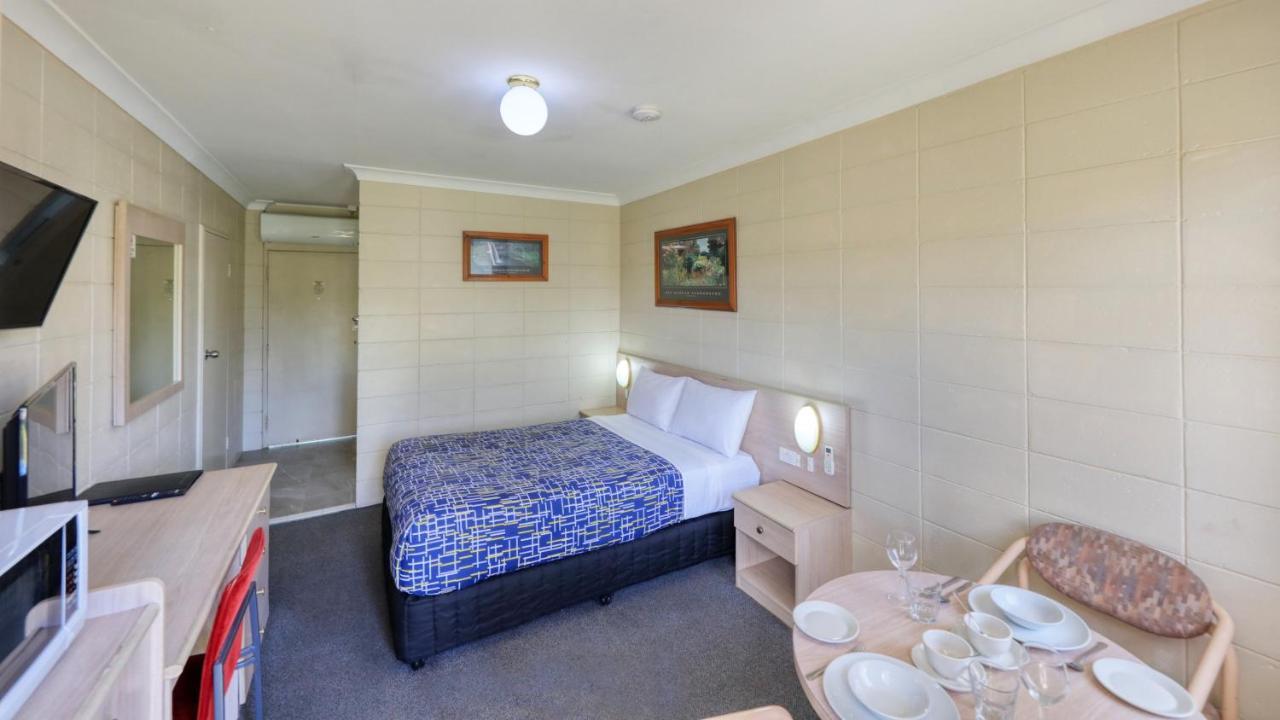 Cootamundra Gardens Motel Kültér fotó