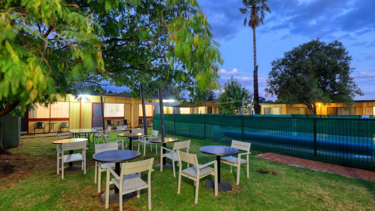 Cootamundra Gardens Motel Kültér fotó